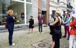 Besuch BODY INSTRUMENTS von Nevin Aladağ & BLUNT INSTRUMENT von Mary Ramsden bei WENTRUP