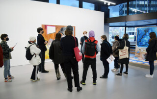 Besuch DIENSTAG BIS SONNTAG von Anne Speier & HOW A TREE DIES von Vera Young bei Efremidis