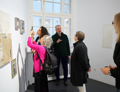 Visit to NOT BLACK, NOT WHITE, ONLY DIRTY GREY by Christa Jeitner at Gallery Volker Diehl