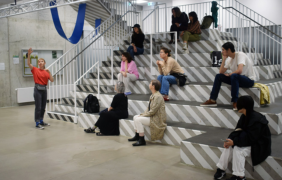 Visit to UNTITLED (FOR LUTZ 1978/2024) by Dagmara Genda at Kosmos-Schule