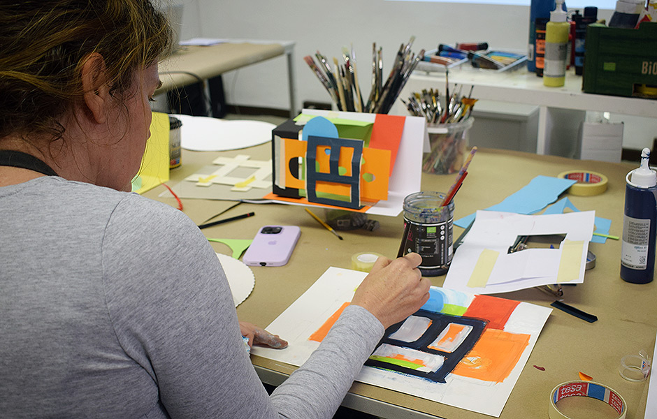 Workshop: EXPLORATIONS IN PAINTING: Constructing Compelling Space by Julie Beugin