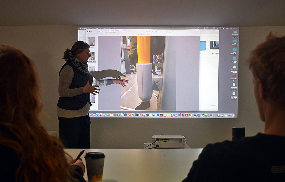 Workshop THE GAZE, THE GUEST, AND THE IMAGE: Photography as Transcultural Practice by Christina Dimitriadis