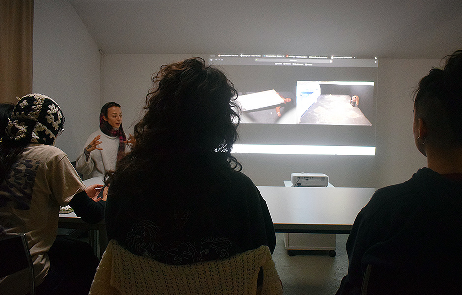 Workshop BODY AS AN ARTISTIC MEDIUM: Working With(In) Limits & Expanding Possibilities by Leman Sevda Darıcıoğlu