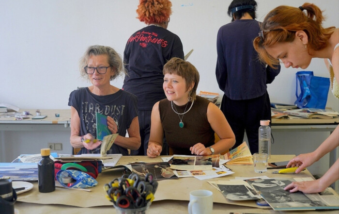 Workshop EXPERIMENTAL DRAWING: Book as Source: Spontaneous idea collecting by Emily Hunt