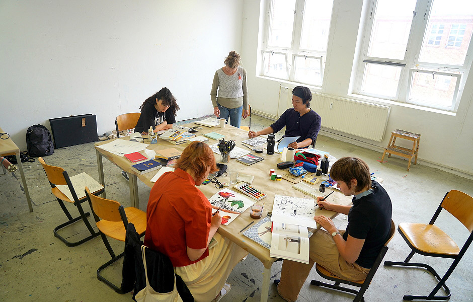 Workshop EXPERIMENTAL DRAWING: Book as Source: Spontaneous idea collecting by Emily Hunt